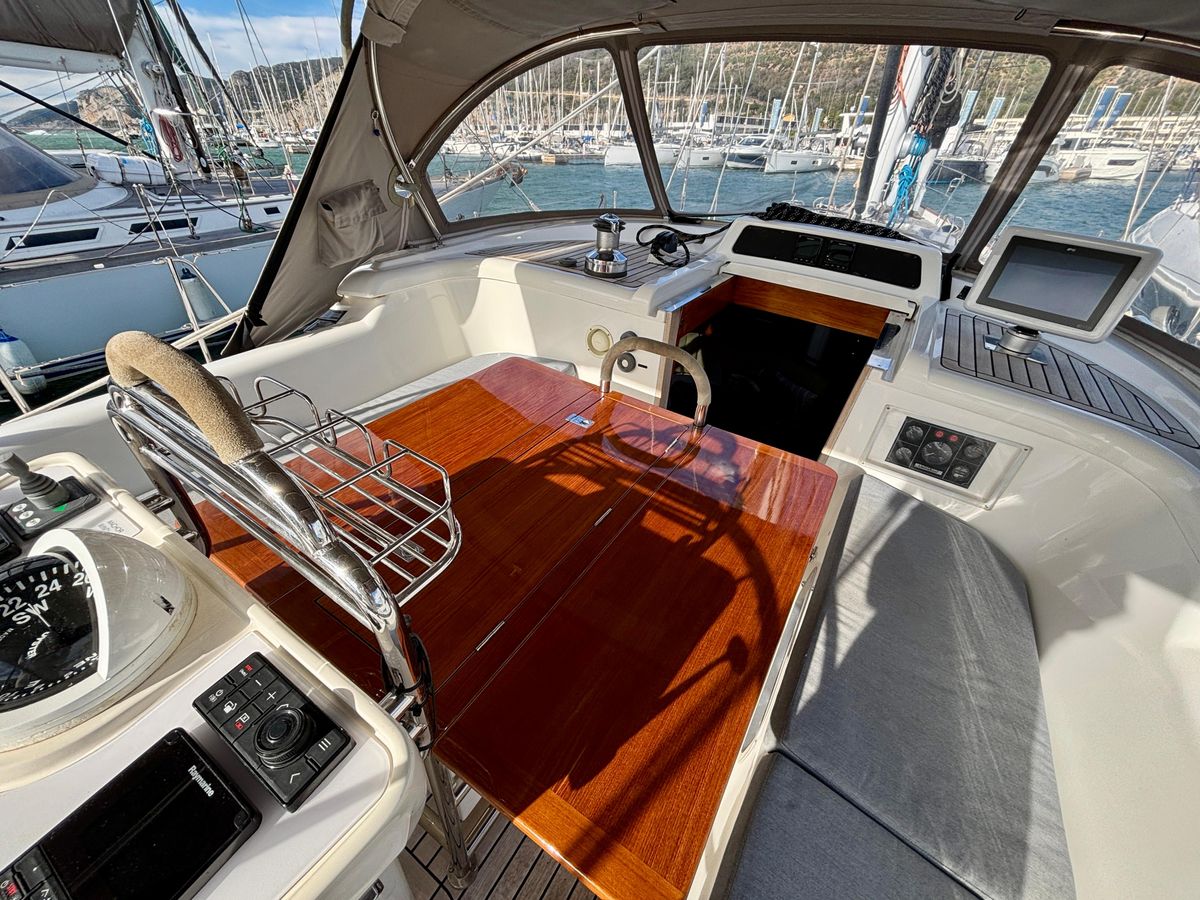 2003 Oyster 57 
