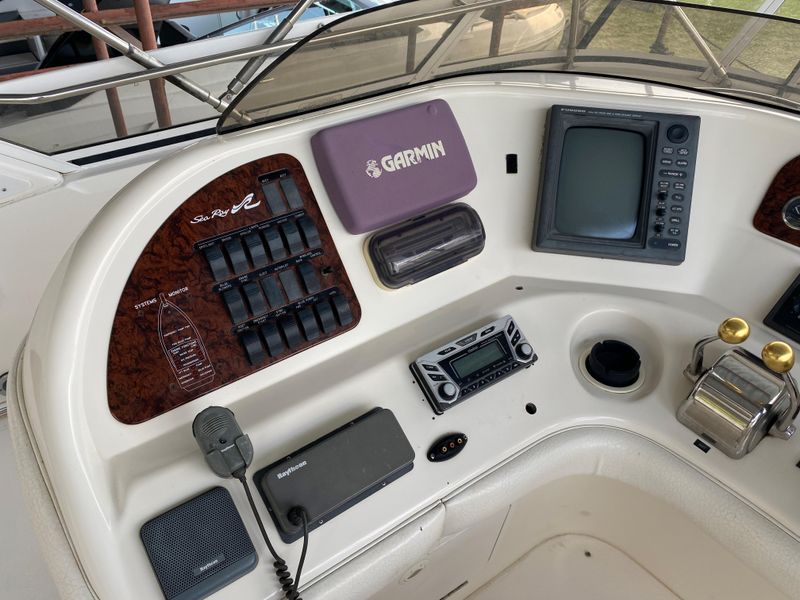 1999 Sea Ray 450 Express Bridge