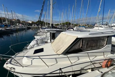 2015 Quicksilver Activ 855