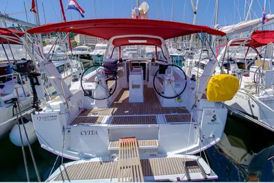 Beneteau Oceanis 38.1