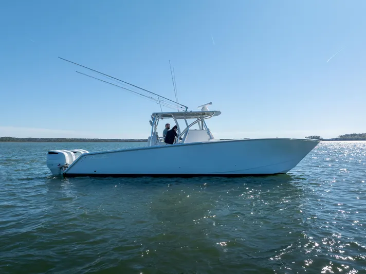 Reel Escape Yacht Photos Pics SeaHunter 38 Reel Escape- Profile