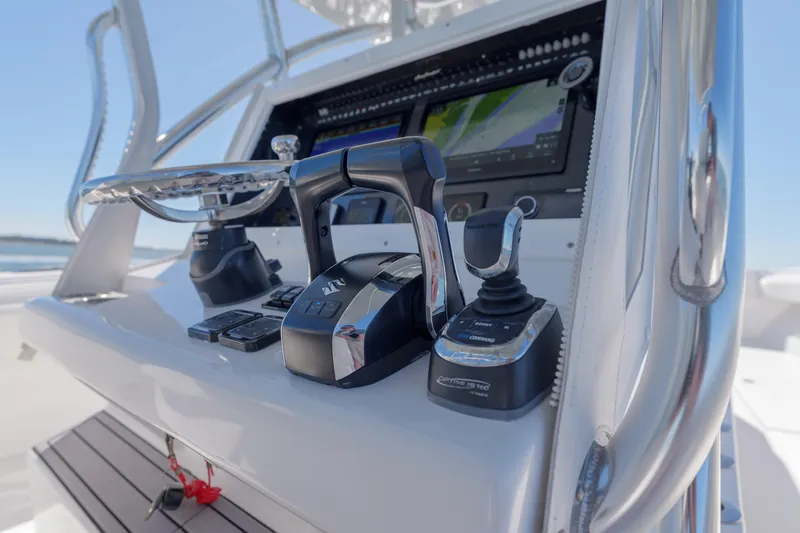 Reel Escape Yacht Photos Pics SeaHunter 38 Reel Escape- Helm