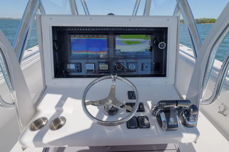 Reel Escape Yacht Photos Pics SeaHunter 38 Reel Escape- Helm