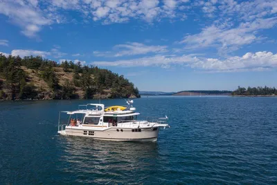Ranger Tugs R-43 Sedan Luxury Edition