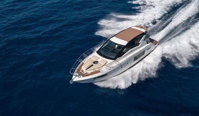 Yacht