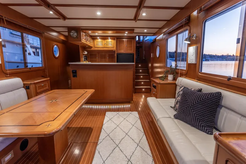 Basecamp Yacht Photos Pics Salon, looking forward