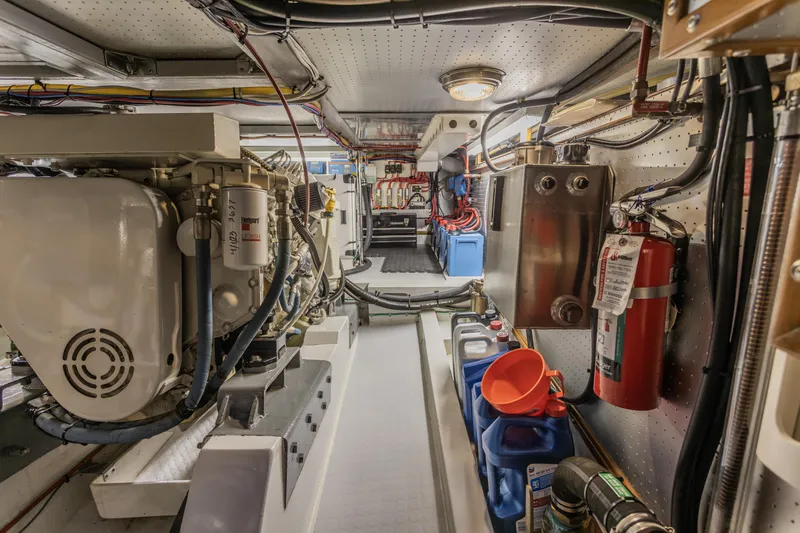 Basecamp Yacht Photos Pics Engine room, looking aft