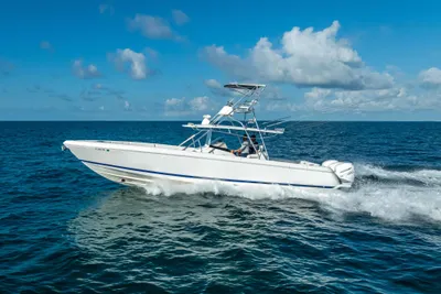 Intrepid 400 Center Console