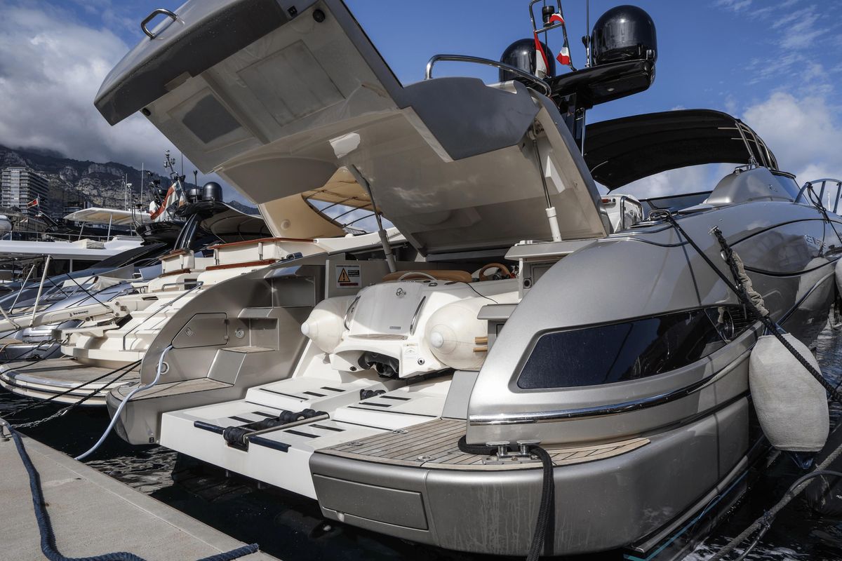 2014 Riva 64 