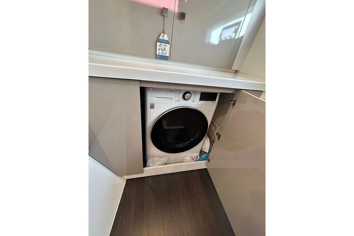 2022 Fountaine Pajot 42 