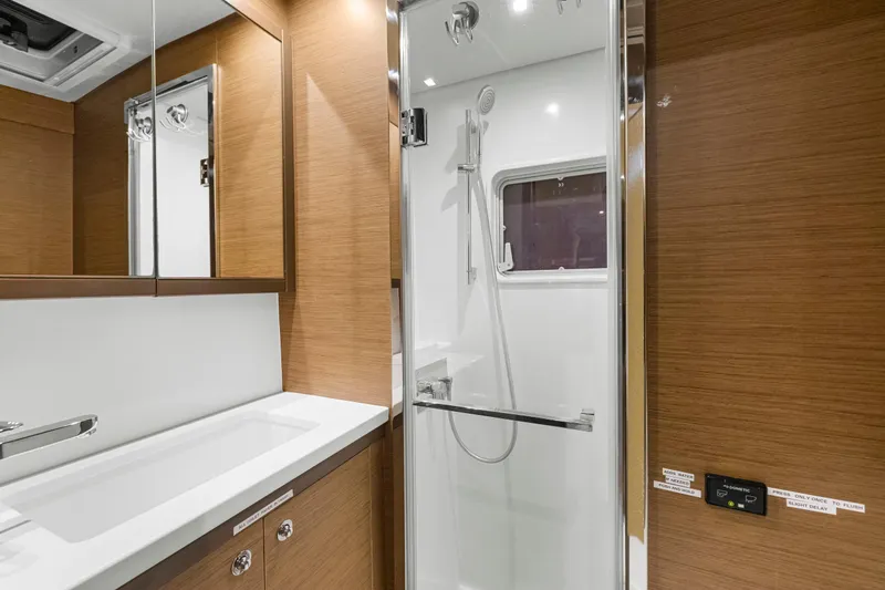 Happy Ours Yacht Photos Pics 