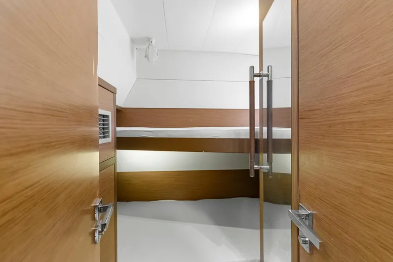 Happy Ours Yacht Photos Pics 