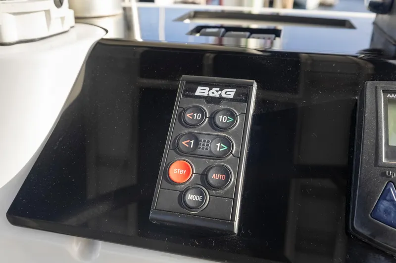 Happy Ours Yacht Photos Pics 