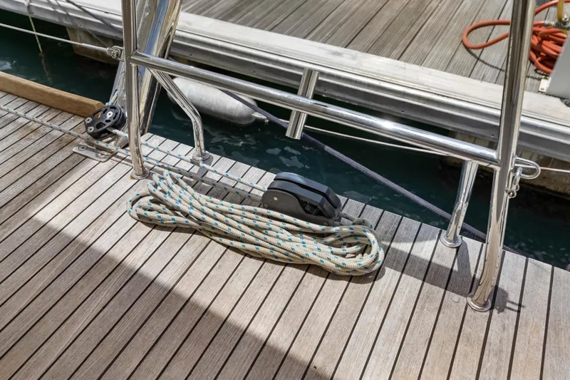 Happy Ours Yacht Photos Pics 