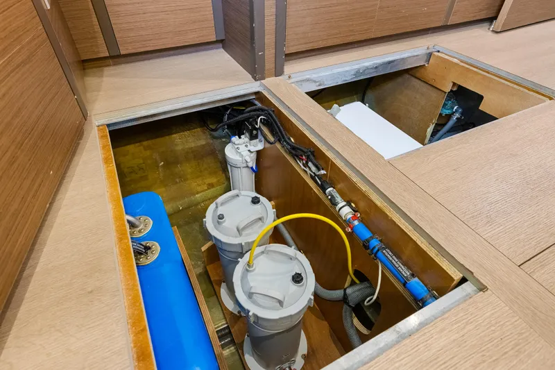 Happy Ours Yacht Photos Pics 