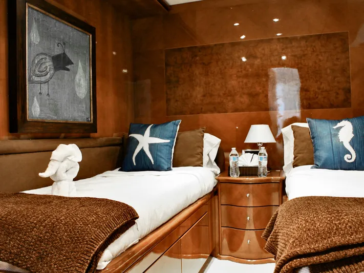 Gari Yacht Photos Pics 