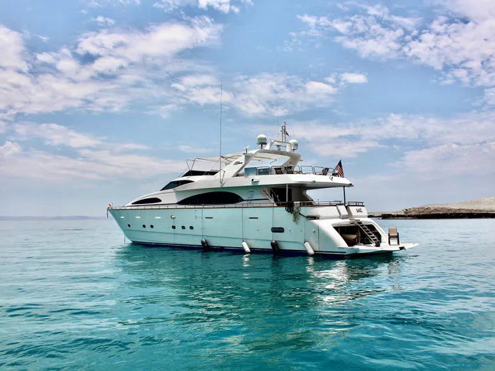 Gari Yacht Photos Pics 