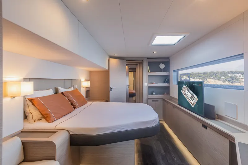 Samana 59 In St.thomas. Ex-factory Nov 2025 Yacht Photos Pics Luxurious bedroom interior of 2024 Fountaine Pajot Samana 59 catamaran yacht.