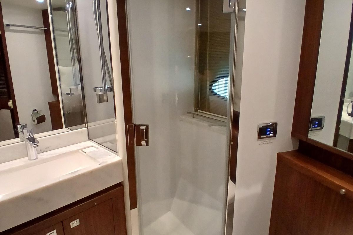 2015 Princess 63 