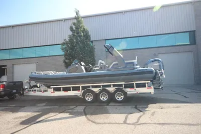 Zodiac MEDLINE 9 NEO Twin 300hp In Stock
