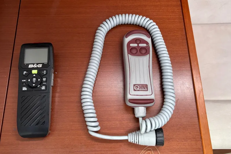 Respite Yacht Photos Pics B&G marine radio and Quick control panel on Hanse 345, 2014 model.