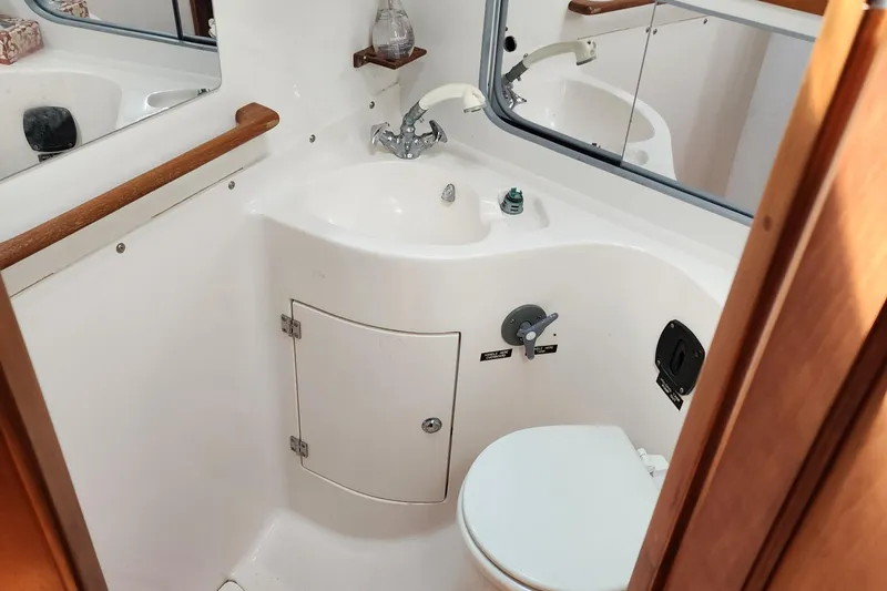 Anoria Yacht Photos Pics 