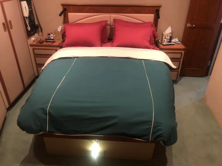 Spirit Of Zopilote Yacht Photos Pics Master Cabin