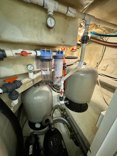 Spirit Of Zopilote Yacht Photos Pics Pump Room (aft of Laundry)