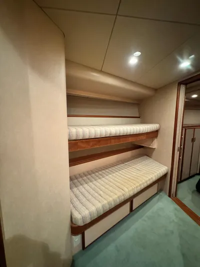 Spirit Of Zopilote Yacht Photos Pics Crew Bunks