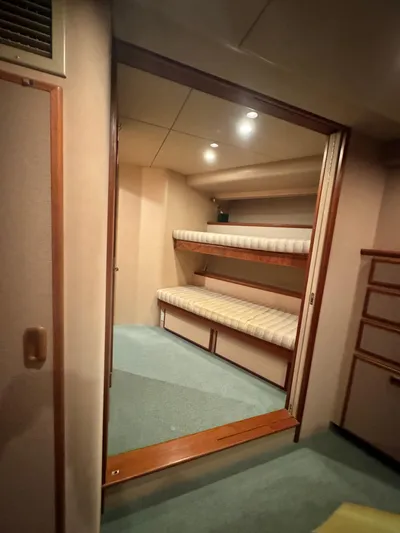 Spirit Of Zopilote Yacht Photos Pics Master Cabin Settee/Crew Quarters