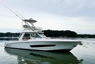Boston Whaler 420 Outrage