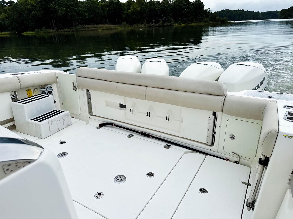 2017 Boston Whaler 42 