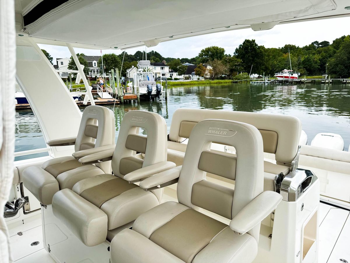 2017 Boston Whaler 42 