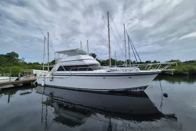 Bertram 58 Flybridge Motor Yacht