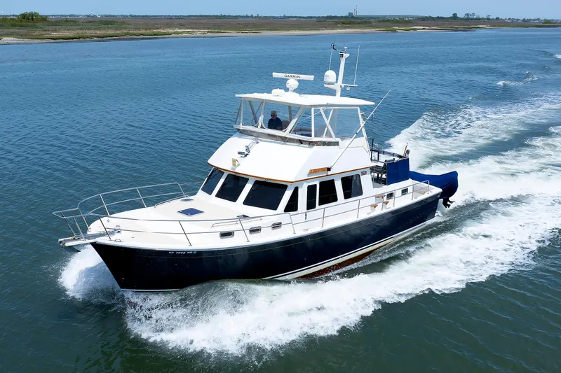 Lupo Di Mare Yacht Photos Pics Running - Port