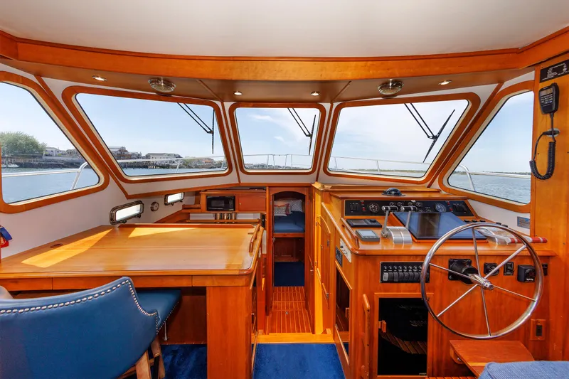 Lupo Di Mare Yacht Photos Pics Helm Deck