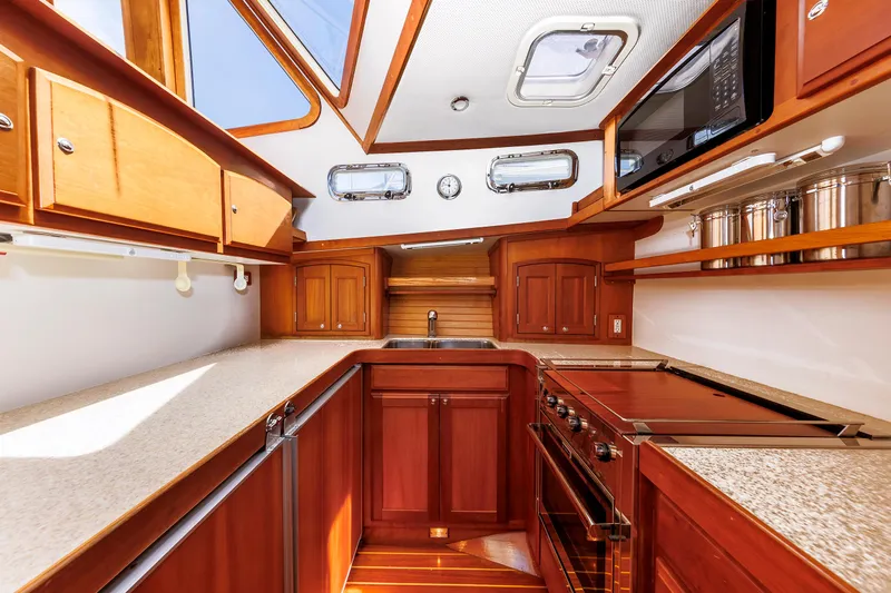 Lupo Di Mare Yacht Photos Pics Galley