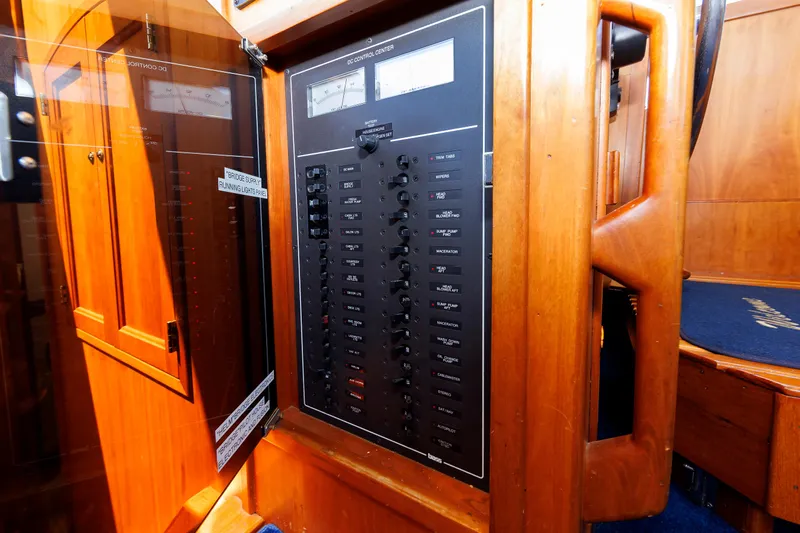 Lupo Di Mare Yacht Photos Pics Electrical Panel