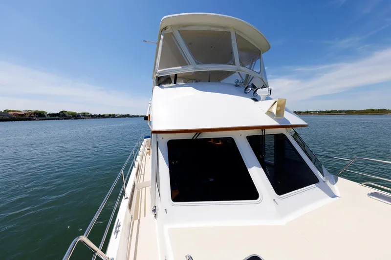 Lupo Di Mare Yacht Photos Pics Flybridge Enclosure