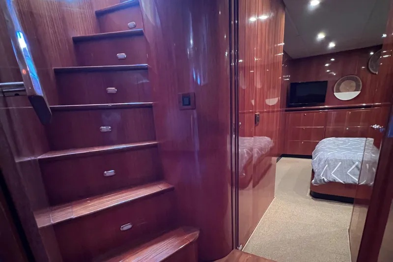 Patience Yacht Photos Pics 