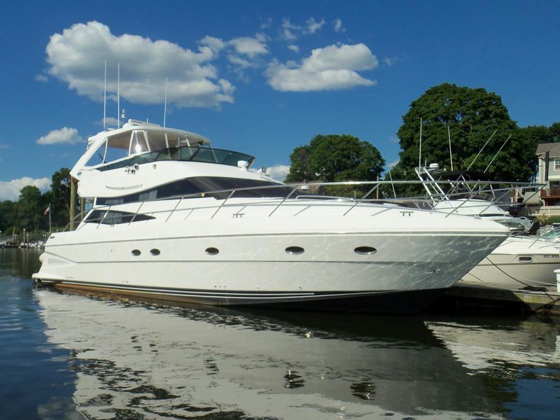 2003 Neptunus 2004 Flybridge Motor Yacht