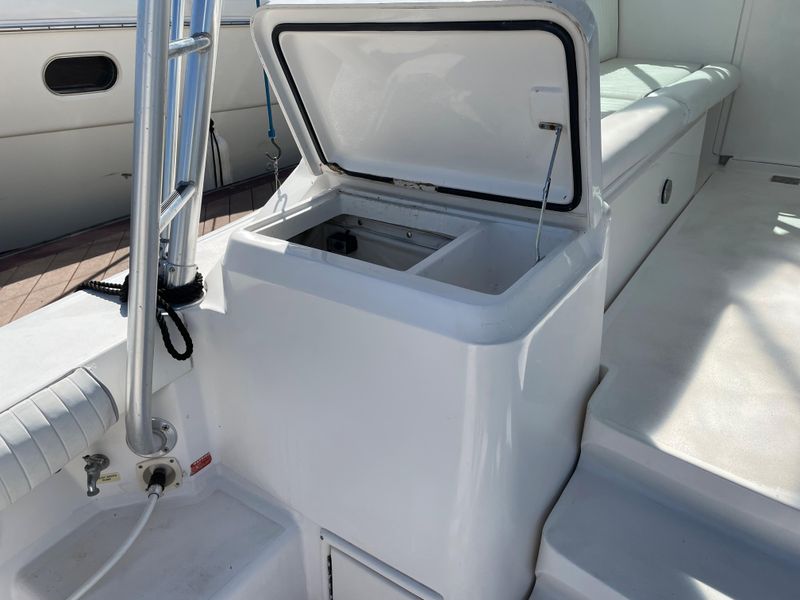 2004 Luhrs 36 Open