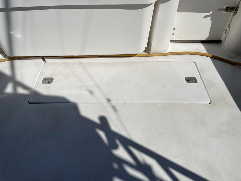 2004 Luhrs 36 Open
