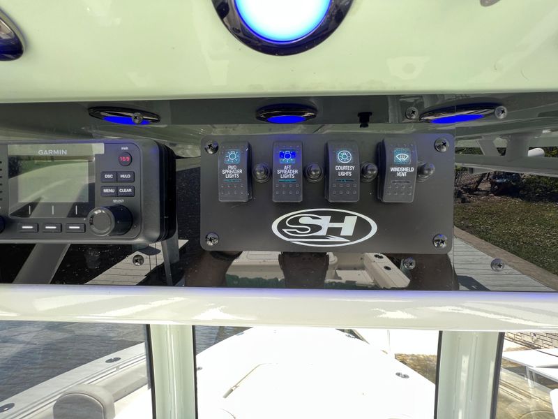 2022 Sea Hunt Gamefish 27 FS