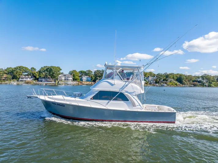 Sligo Yacht Photos Pics 2023 Henriques 42 Convertible yacht cruising on a sunny day.