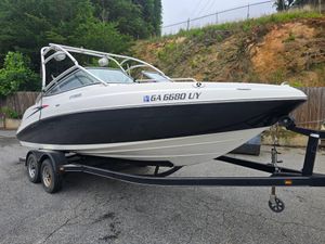 2007 Yamaha Boats AR230 HO on trailer, parked outdoors.