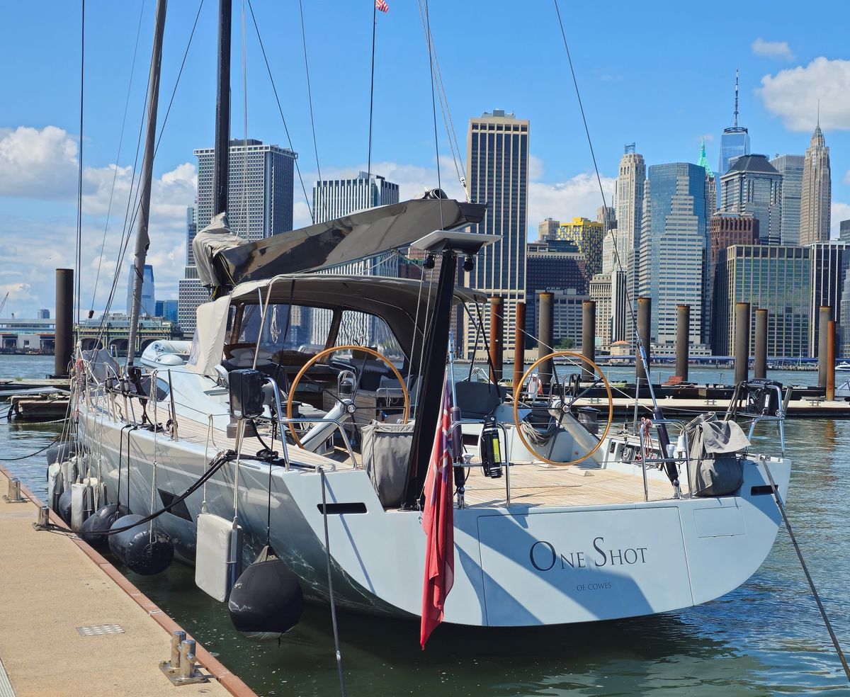2010 Advanced Yachts 67 