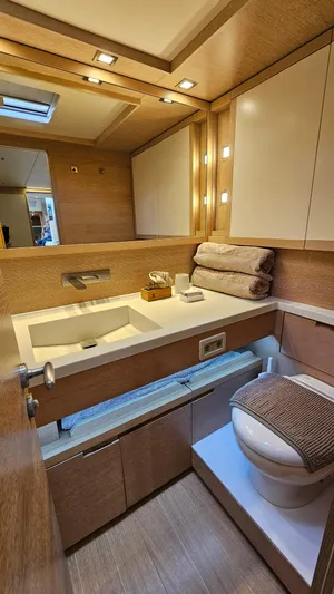 One Shot Of Cowes Yacht Photos Pics Primary cabin head