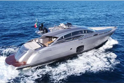 2019 Pershing 74