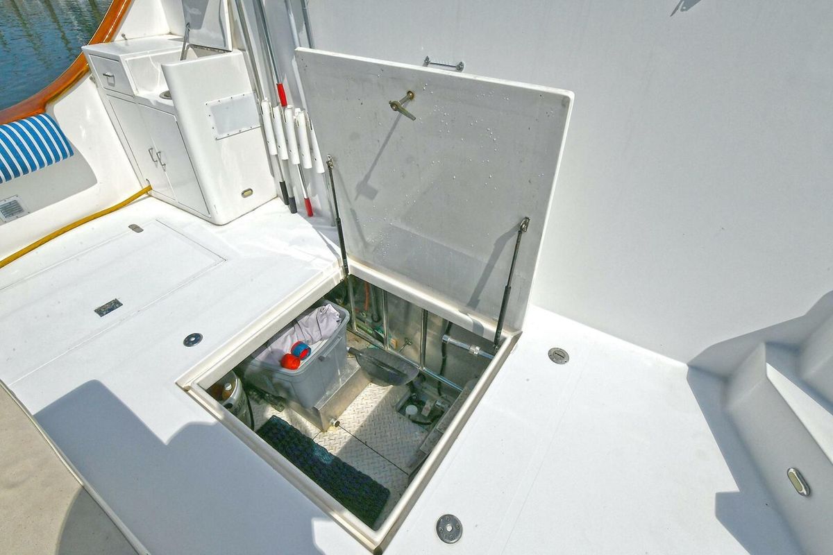 2002 Grand Alaskan 64 